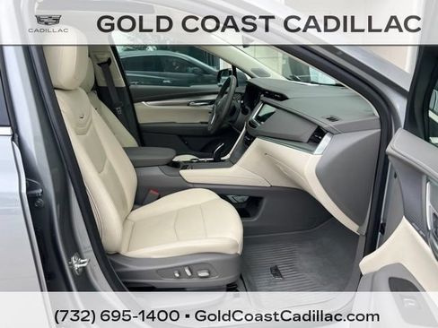 Certified 2024 Cadillac XT5 Premium Luxury w/ LPO, Floor Liner Package AWD/4WD image 7