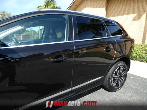 Used 2017 Volvo XC60 T5 Dynamic w/ Preferred Option Package FWD image 13