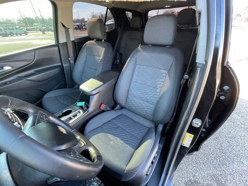 Used 2019 Chevrolet Equinox LT image 9