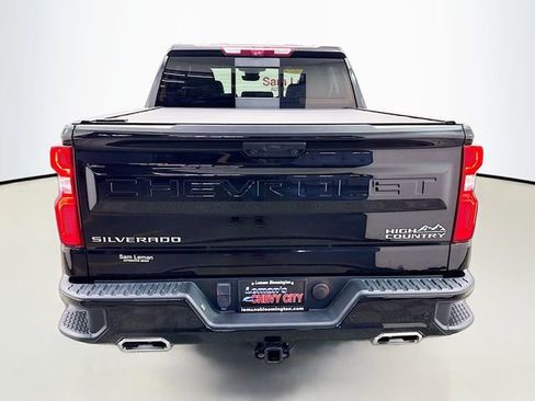 Used 2024 Chevrolet Silverado 1500 High Country w/ Technology Package image 9