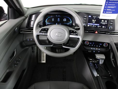 Certified 2026 Hyundai Elantra Sport FWD image 20