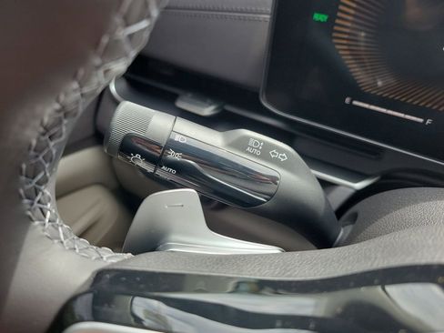 New 2026 Kia Carnival EX FWD image 29