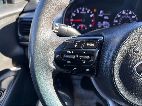 Used 2020 Kia Rio S image 29