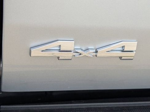 New 2025 Toyota Tacoma SR5 image 7