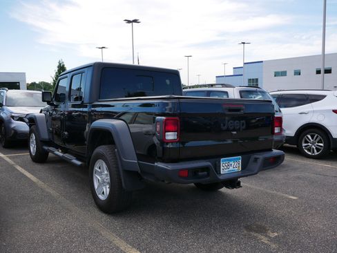 Used 2020 Jeep Gladiator Sport w/ Quick Order Package 24S AWD/4WD image 3