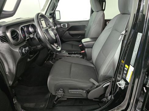 Used 2022 Jeep Wrangler Unlimited Sport image 19