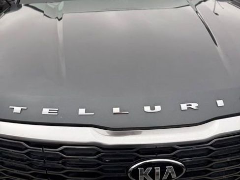 Used 2020 Kia Telluride EX w/ Towing Package FWD image 4