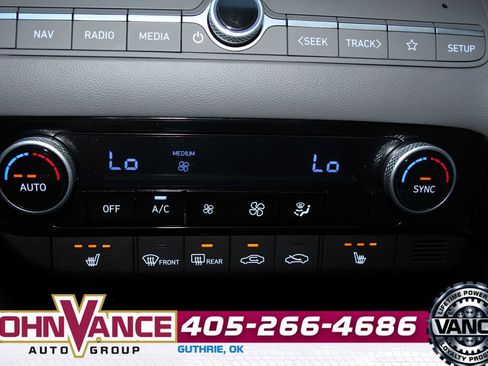 Used 2025 Hyundai Elantra SEL image 33