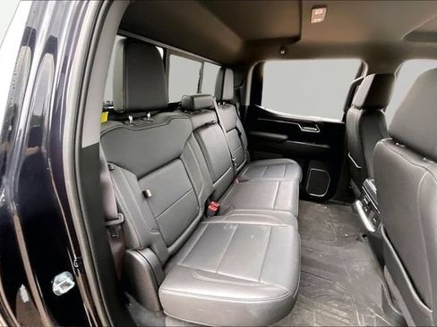 Used 2023 GMC Sierra 1500 SLT w/ SLT Premium Package AWD/4WD image 17