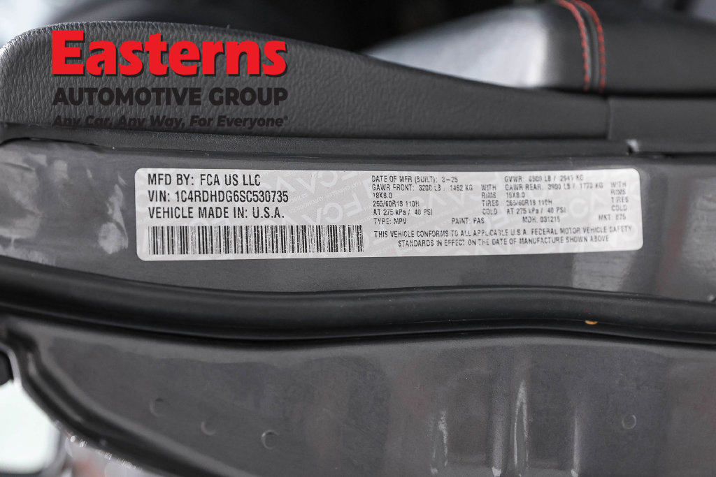 Used 2025 Dodge Durango GT RWD image 38