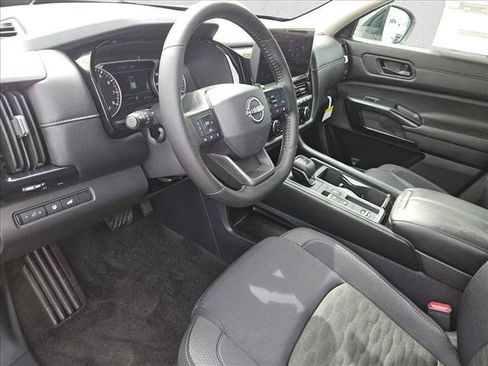 New 2026 Nissan Pathfinder SV w/ SV Premium Package FWD image 3