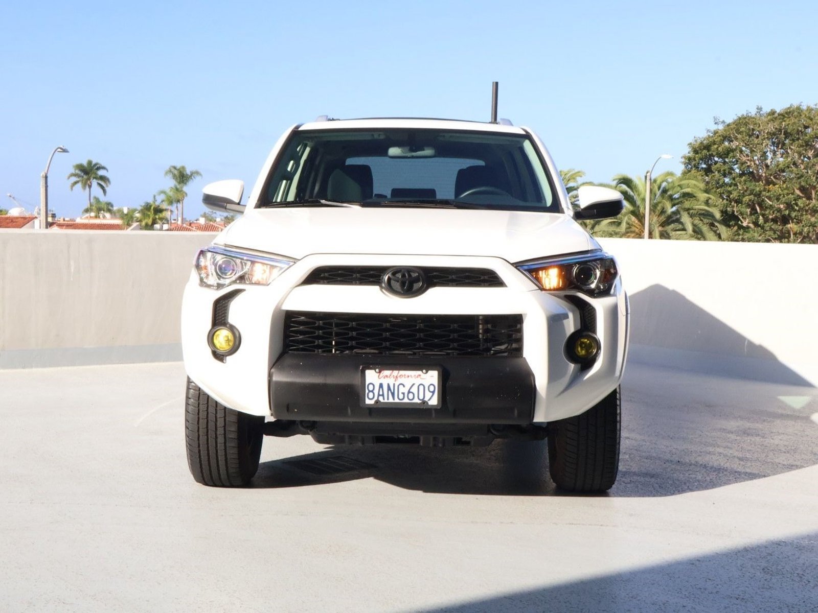 Used 2018 Toyota 4Runner SR5 w/ Preferred Accessory Package AWD/4WD image 6