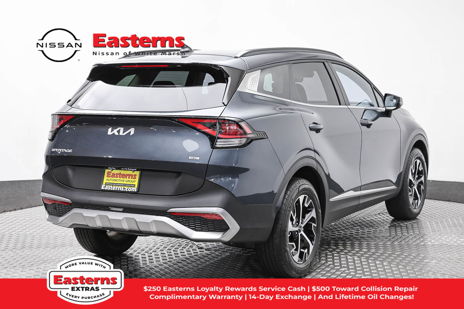 Used 2025 Kia Sportage EX w/ EX Premium Package AWD/4WD image 5