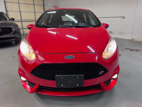 Used 2015 Ford Fiesta ST FWD image 8