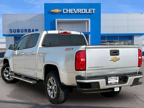 Used 2017 Chevrolet Colorado Z71 AWD/4WD image 3