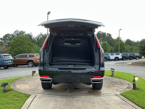 Used 2022 Cadillac Escalade Premium Luxury w/ Performance Package AWD/4WD image 30