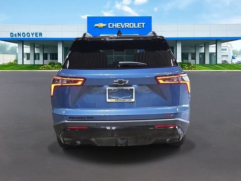 Used 2025 Chevrolet Equinox RS AWD/4WD image 8