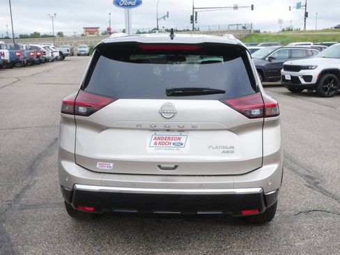 Used 2026 Nissan Rogue Platinum w/ Platinum Premium Package AWD/4WD image 6