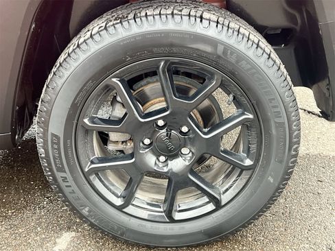 Used 2020 Jeep Renegade Altitude image 14