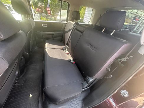 Used 2011 Honda Pilot LX image 12