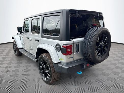 Used 2023 Jeep Wrangler Unlimited Sahara w/ Cold Weather Group image 8