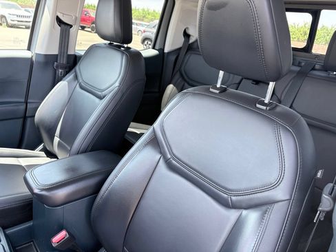 Used 2023 Ford Maverick Lariat w/ Lariat Luxury Package AWD/4WD image 14