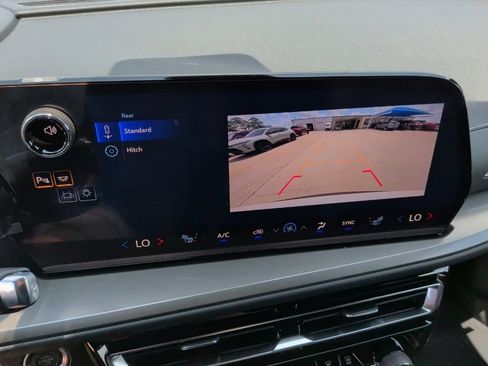 New 2026 Chevrolet Traverse LT w/ Midnight/Sport Edition FWD image 23