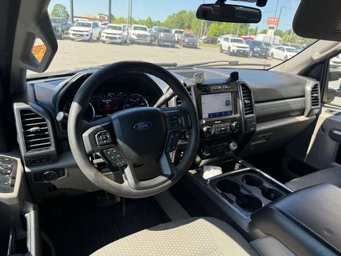 Used 2020 Ford F250 XLT w/ XLT Premium Package image 5