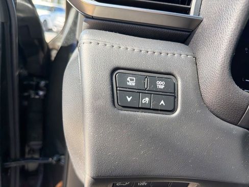 Used 2025 Lexus LX 700h Overtrail w/ Accessory Package (Z1) image 27