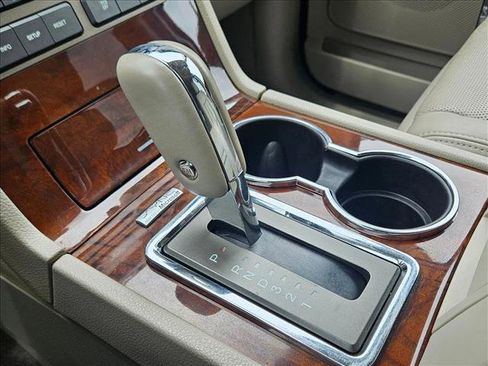Used 2014 Lincoln Navigator 2WD image 12