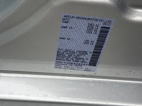 New 2025 Nissan Altima 2.5 SR w/ SR Premium Package image 23