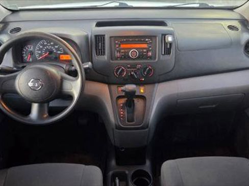 Used 2017 Nissan NV200 S image 23