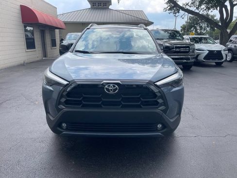 Used 2026 Toyota Corolla Cross XLE w/ Convenience Package FWD image 8