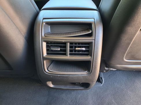 Used 2018 Cadillac XT5 Luxury image 14