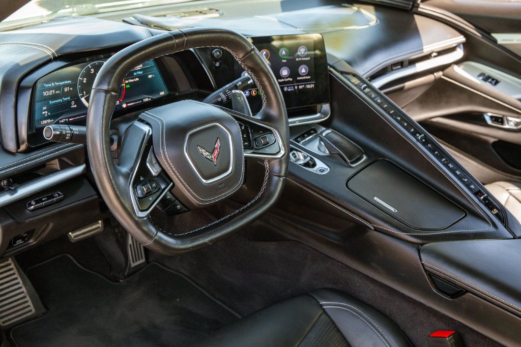 Used 2023 Chevrolet Corvette Stingray Premium Conv w/ Z51 Performance Package RWD image 10