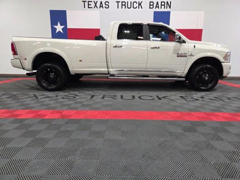 Used 2018 RAM 3500 Laramie Longhorn image 14