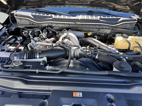 Used 2021 Ford F350 Lariat w/ Lariat Ultimate Package image 9