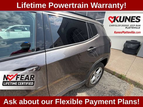 Used 2023 Jeep Compass Latitude AWD/4WD image 37