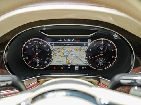 Used 2022 Bentley Flying Spur V8 AWD/4WD image 32