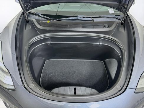 Used 2018 Tesla Model 3 Long Range image 32