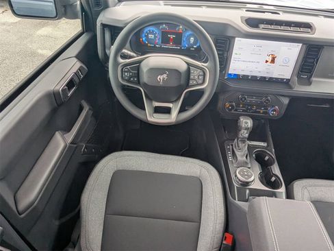 New 2025 Ford Bronco BASE w/ Sasquatch Package image 17
