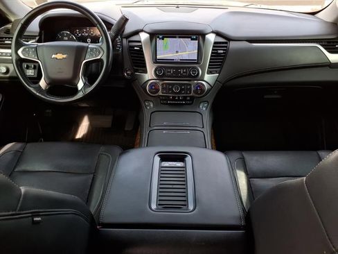 Used 2019 Chevrolet Suburban Premier image 22