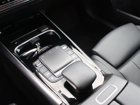 Used 2023 Mercedes-Benz GLA 250 w/ Premium Package image 17