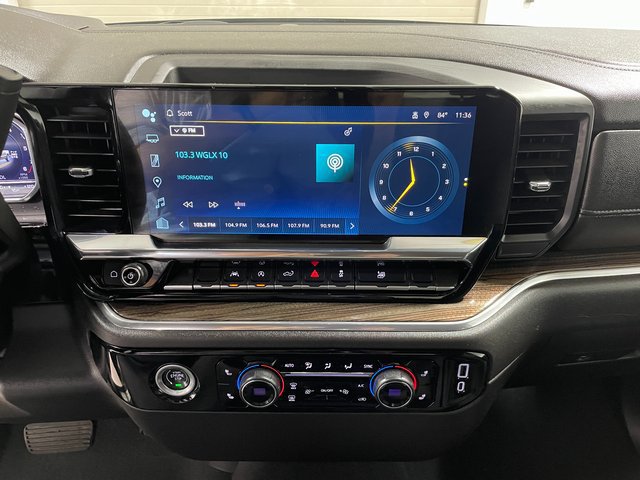 Used 2024 Chevrolet Silverado 1500 LT AWD/4WD image 16