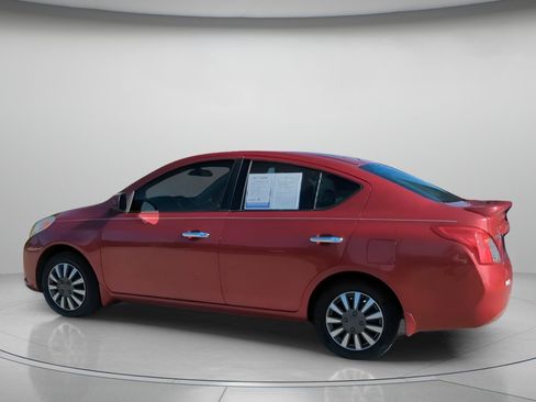 Used 2014 Nissan Versa SV FWD image 20