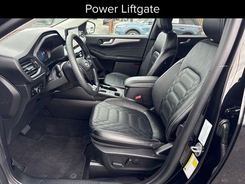 Used 2023 Ford Escape SE w/ PHEV Premium Package image 11