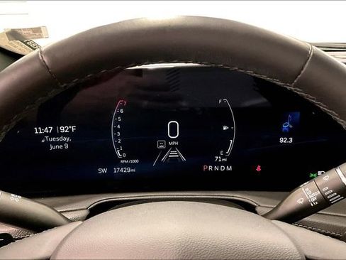 Used 2024 Cadillac XT4 Premium Luxury FWD image 28