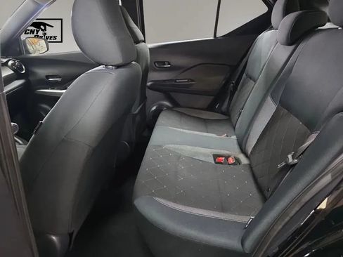 Used 2020 Nissan Kicks SV FWD image 10