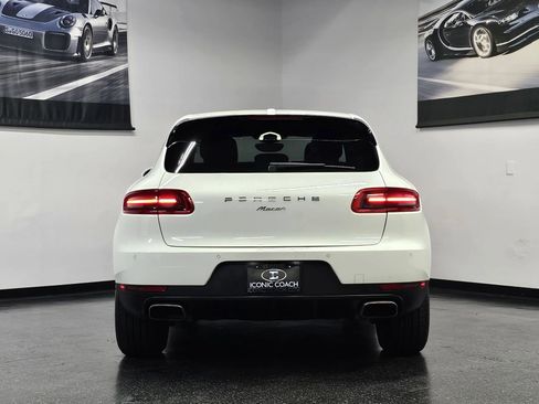 Used 2018 Porsche Macan Sport Edition AWD/4WD image 27