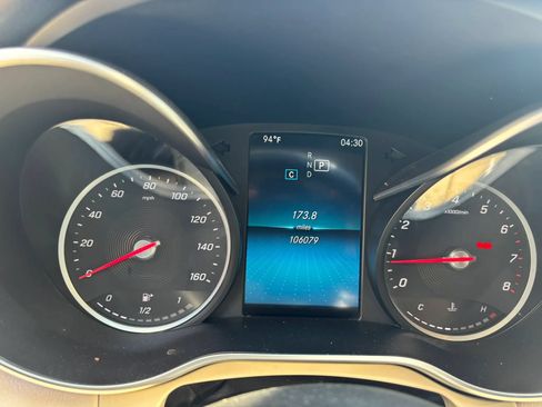 Used 2019 Mercedes-Benz C 300 4MATIC Sedan image 10